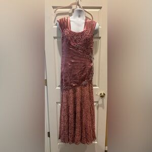 Terani Couture Elegant Rose Pink Long Gown Lace & Bead Details size 12 (FLAWED)